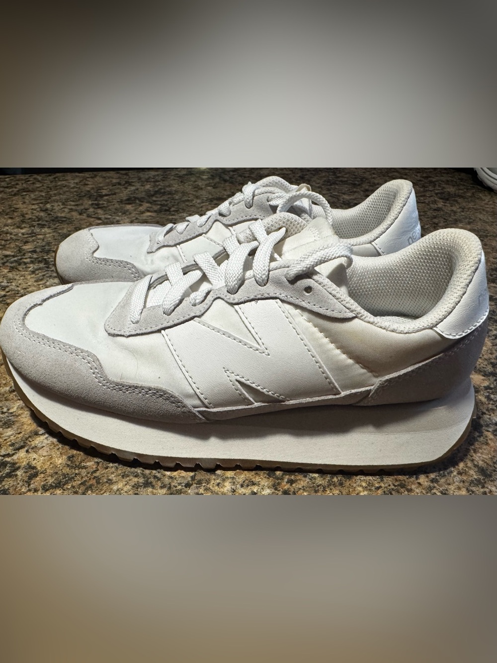 New Balance 237 Nimbus Cloud Moonbeam White Woman’s Size 6.5 Lifestyle Casual